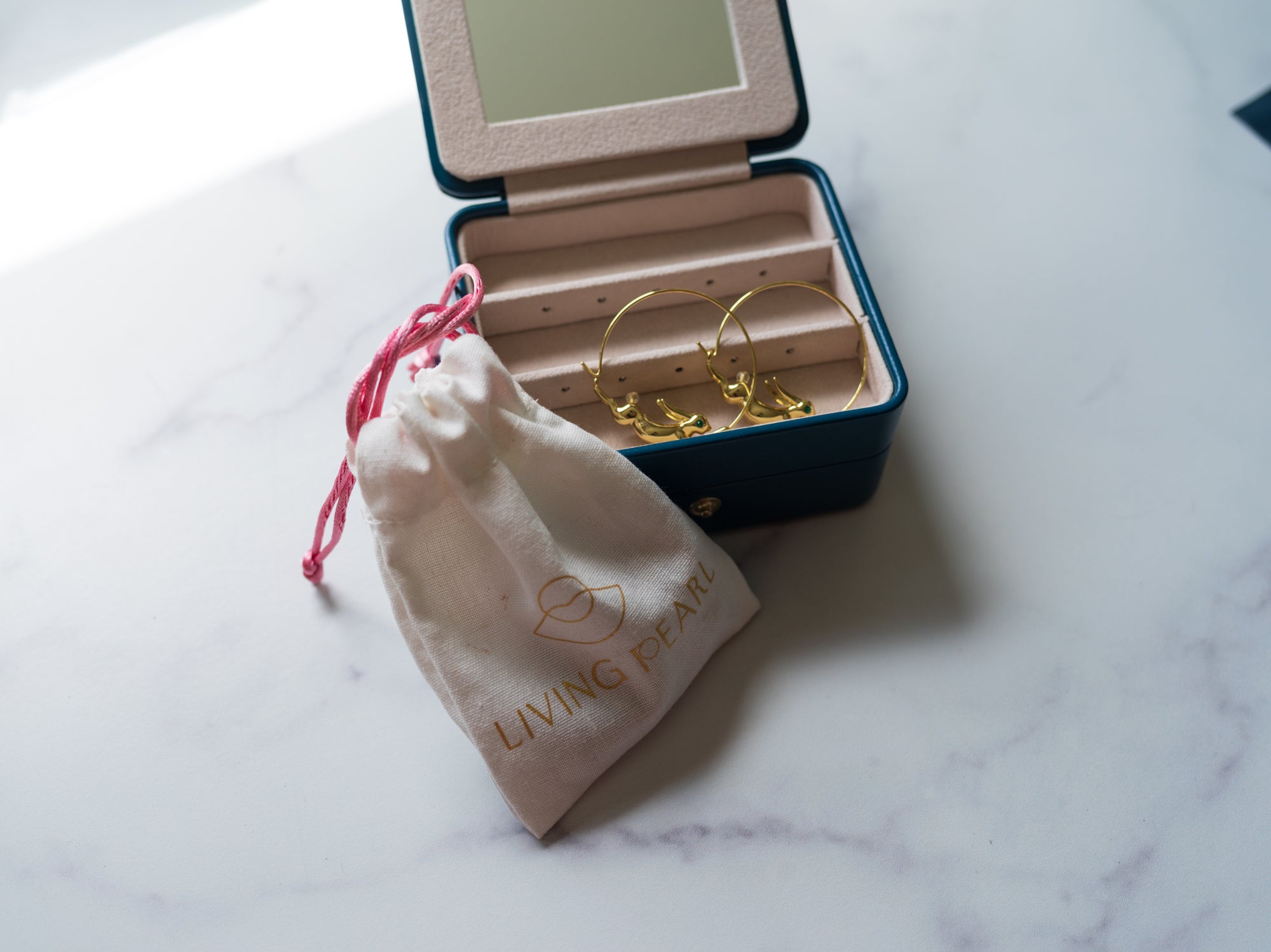 The Overnighter Self Reflection Jewelry Case