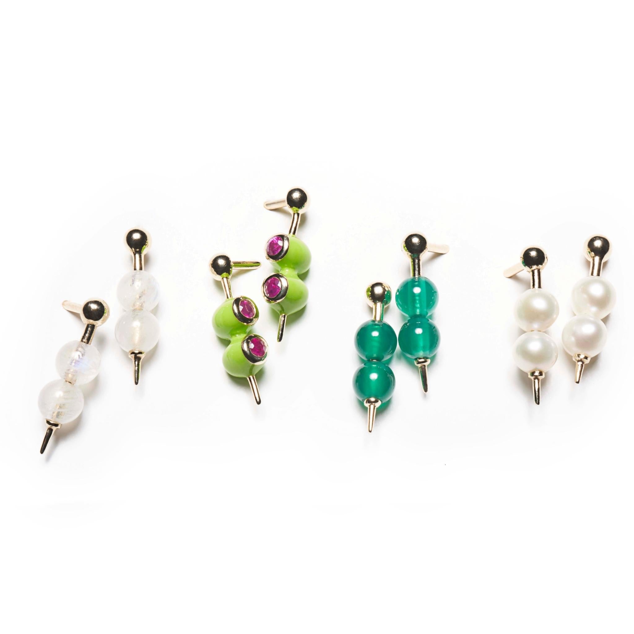 The White Bermuda Studs